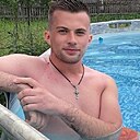 Артём, 24 года