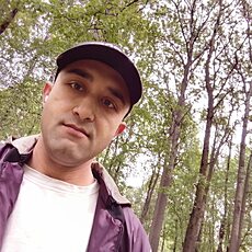 Фотография мужчины Усмон, 27 лет из г. Санкт-Петербург