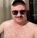 Макс, 32 года