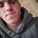 Денис, 22 года