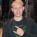 Максим, 22 года