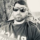 Сако, 33 года