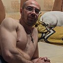 Паша, 33 года