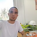 Иззат, 40 лет
