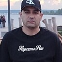 Han, 34 года