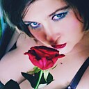 Poison, 42 года