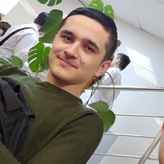 Фотография мужчины Fariz, 19 лет из г. Ханты-Мансийск