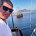 Михаил, 33 года