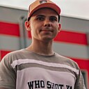 Максим, 33 года