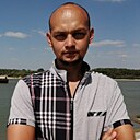 Василий, 32 года