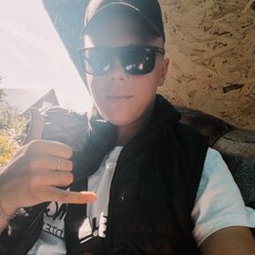 Фотография мужчины Максим, 22 года из г. Омск