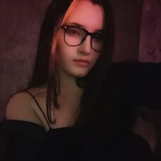 Фотография девушки Ульяна, 18 лет из г. Новоалтайск