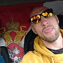 Саша, 44 года