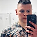 Антон, 33 года