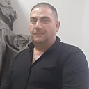 Ar Ko, 43 года