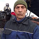 Простой, 44 года