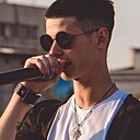 Ким, 24 года