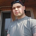 Максим, 23 года
