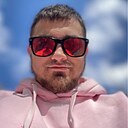 Роман, 22 года