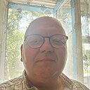Саша, 52 года
