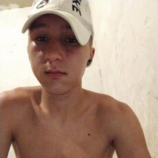Фотография мужчины Рустам, 20 лет из г. Артем