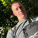 Максим, 33 года