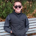 Белый, 22 года