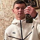 Артём, 24 года