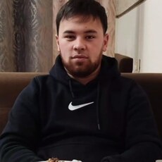 Фотография мужчины Dilovar, 24 года из г. Тюмень