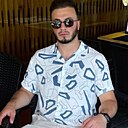 Ларвент, 23 года