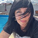 Еоена, 44 года
