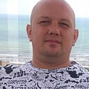 Max, 41 год