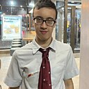 Роман, 21 год