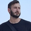 Михаил, 32 года