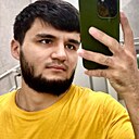 Илхом, 20 лет