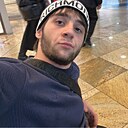 Амир, 21 год