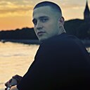 Антон, 23 года