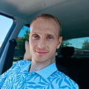Макс, 32 года