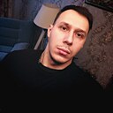 Макс, 33 года