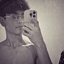 Бобу, 19 лет
