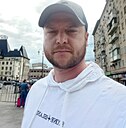 Олег, 37 лет
