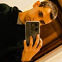 Максим, 24 года