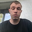 Максим, 33 года