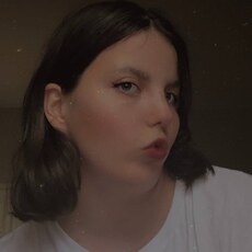 Фотография девушки Арина, 18 лет из г. Ессентуки