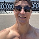 Ерхан, 23 года