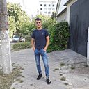 Александру, 33 года