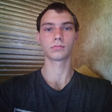 Фотография мужчины Даниил, 18 лет из г. Кировск (Луганская Область)