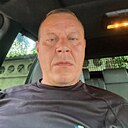 Лев, 45 лет