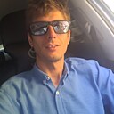 Виктор, 33 года