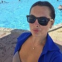 Li, 32 года